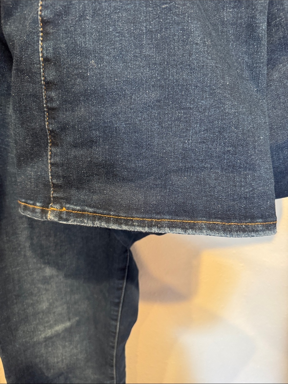 Good American Good Classic Bootcut High-Rise 33.5” Inseam, size 14-18 - Picture 4 of 5